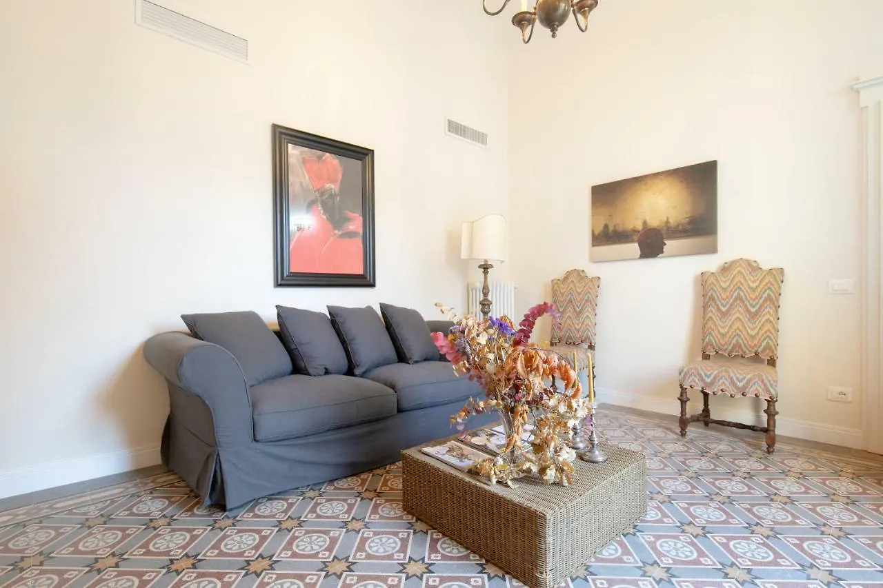 Albizi Luxury Apartment Florence Italy